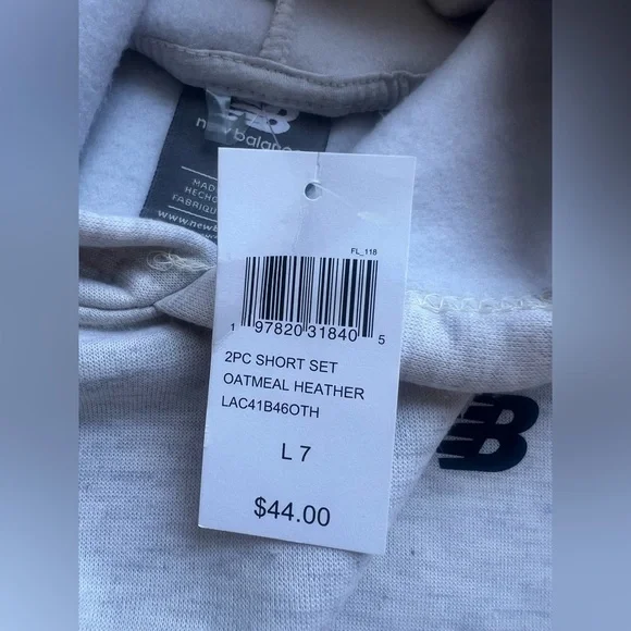 New Balance Hoodie and Shorts Set - Picture 10 of 11